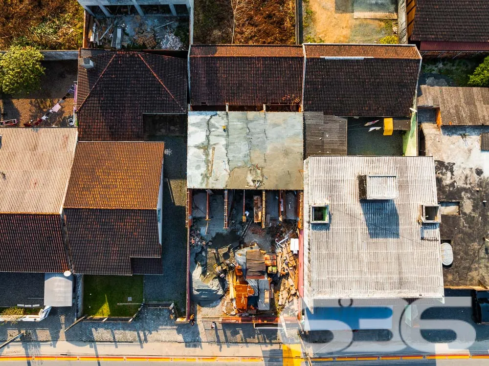Imóvel Geminado Sobrado com Entrega em 2025 no Bai