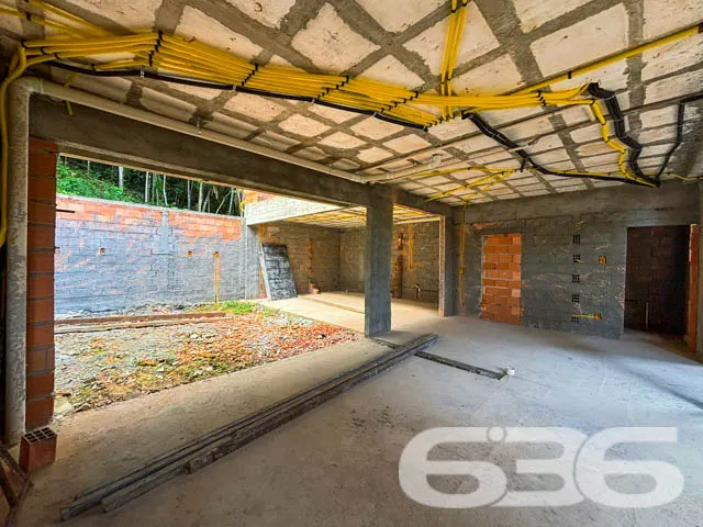 Descubra a Elegância em Joinville: Sobrado de Alto