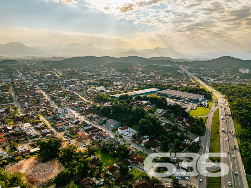A Oportunidade Que Você Esperava em Joinville: Sob